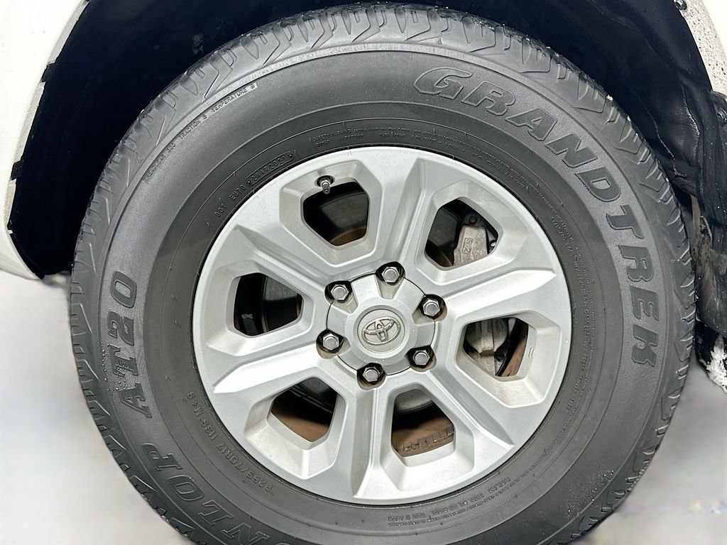 Used 2021 Toyota 4Runner SR5 Premium image 31