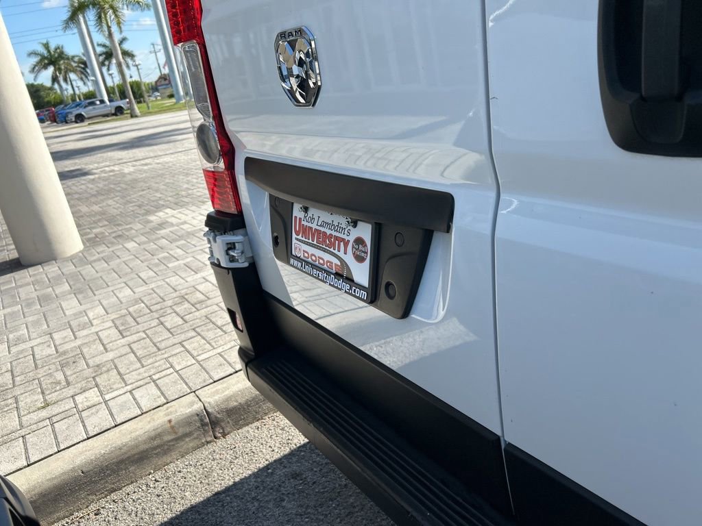 Used 2025 RAM ProMaster 2500 w/ Convenience Group FWD image 6