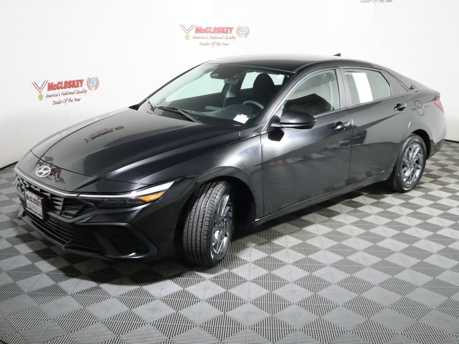 Used 2024 Hyundai Elantra SEL FWD image 12