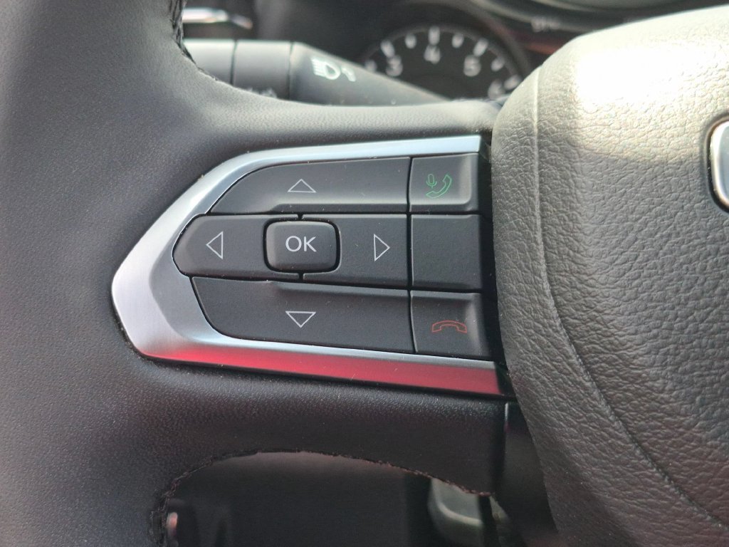 Used 2025 Jeep Compass Limited AWD/4WD image 14
