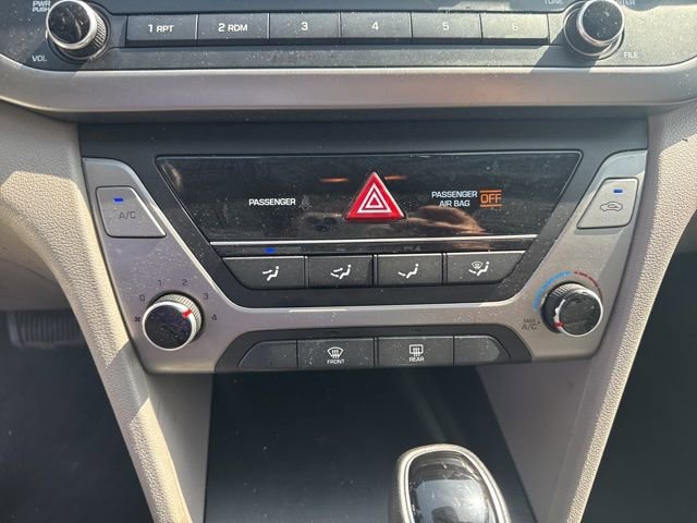 Used 2018 Hyundai Elantra SE FWD image 22