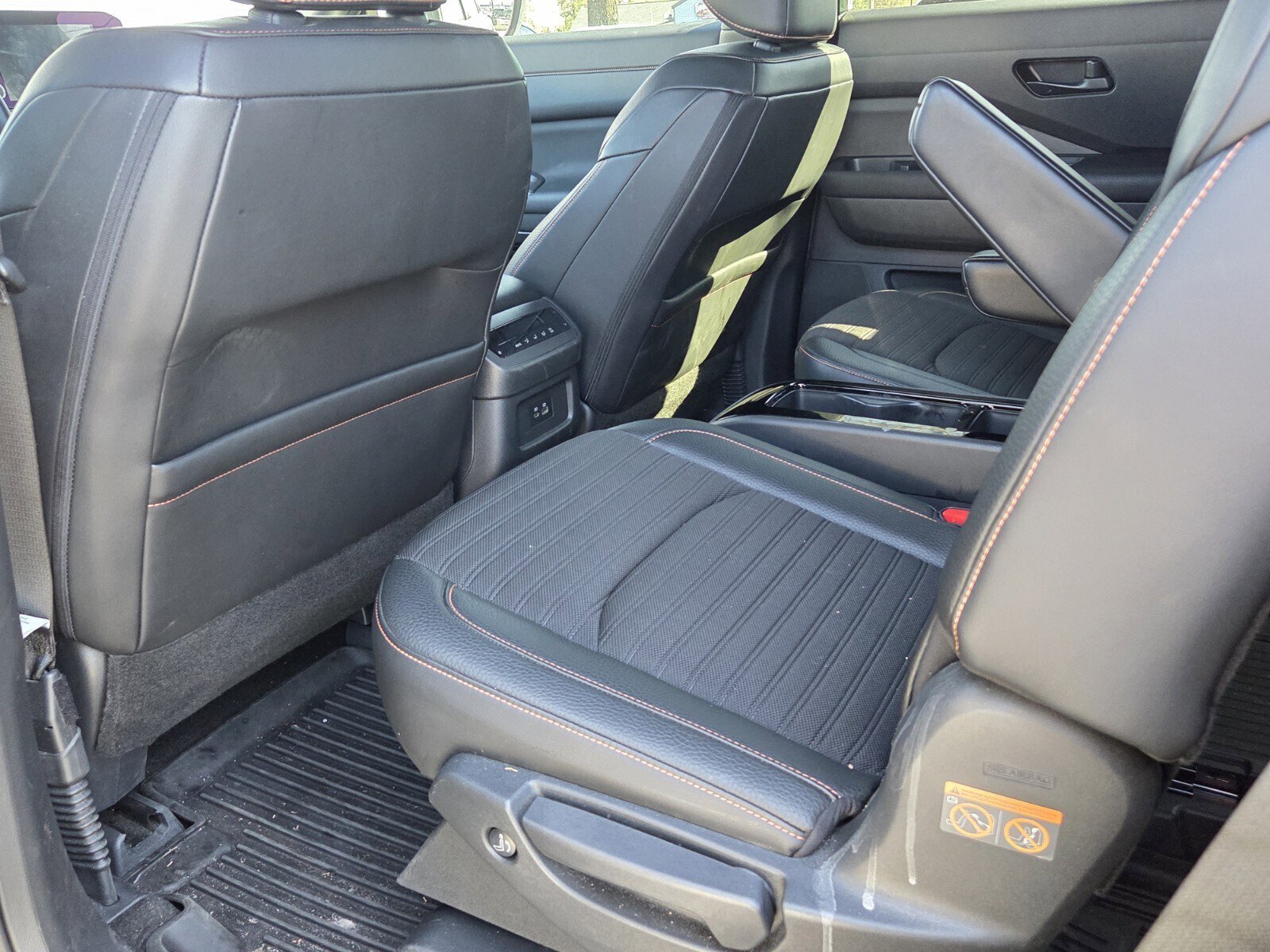 Used 2024 Nissan Pathfinder Rock Creek image 10