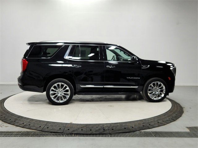Used 2023 GMC Yukon SLT image 8