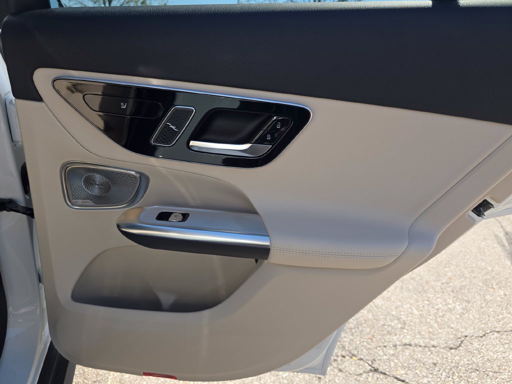 New 2027 Mercedes-Benz GLC 300 4MATIC image 24