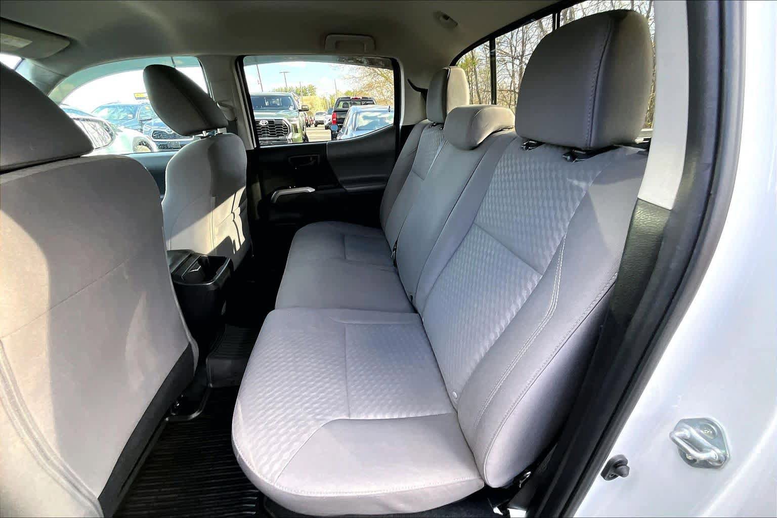 Used 2023 Toyota Tacoma SR5 AWD/4WD image 19