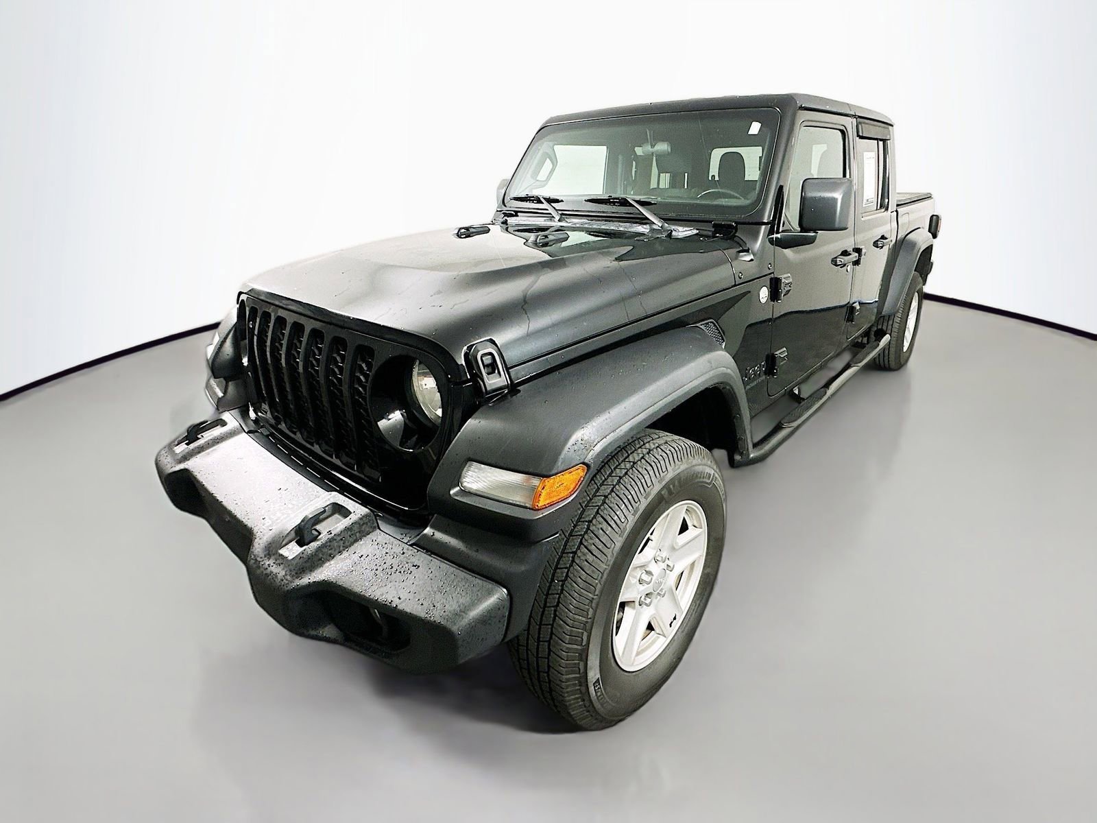 Used 2020 Jeep Gladiator Sport w/ Quick Order Package 24S AWD/4WD image 3
