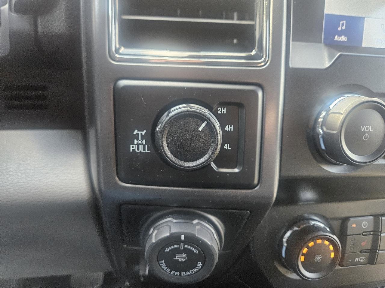 Used 2020 Ford F150 XLT w/ Equipment Group 302A Luxury AWD/4WD image 23