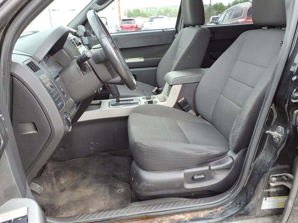 Used 2010 Ford Escape XLT AWD/4WD image 18