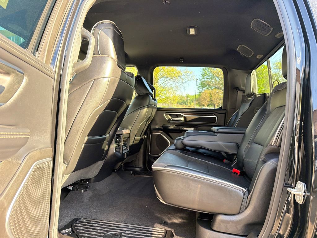 Used 2025 RAM 1500 Laramie w/ Sport Appearance Package AWD/4WD image 18