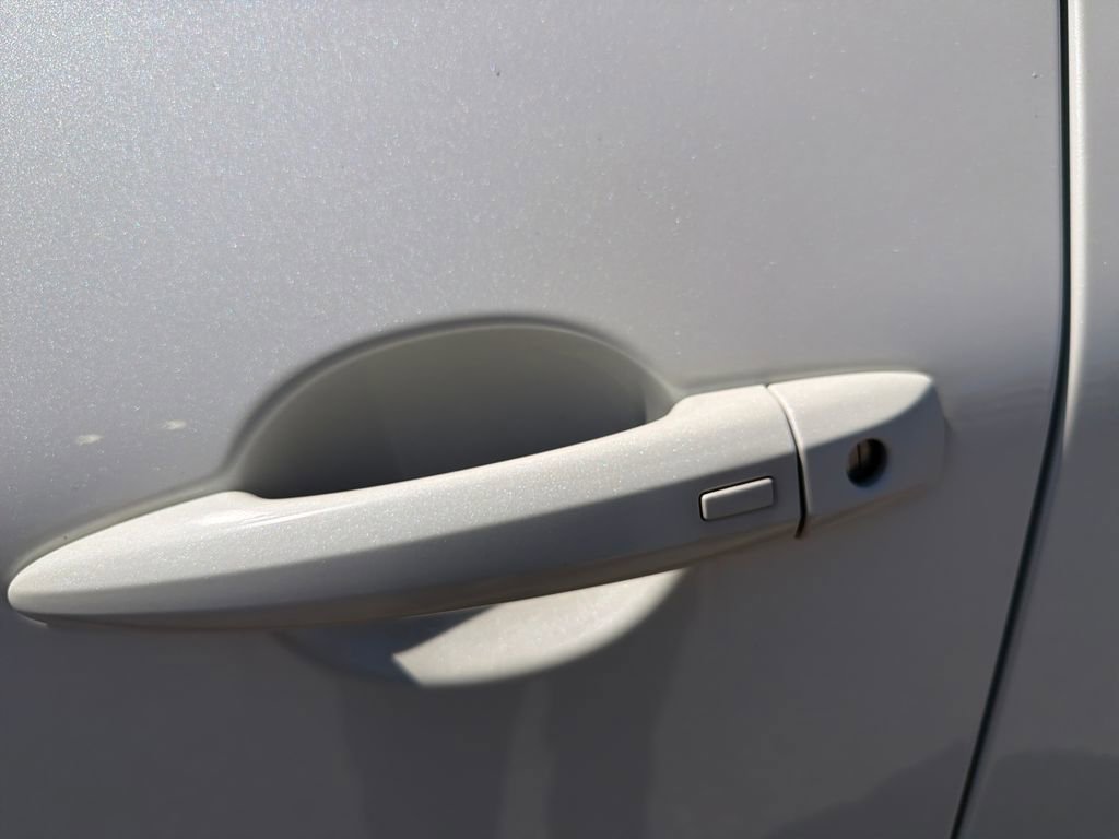 Used 2021 Nissan Rogue SV FWD image 10