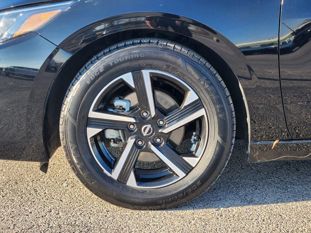 Used 2024 Nissan Sentra SV image 13