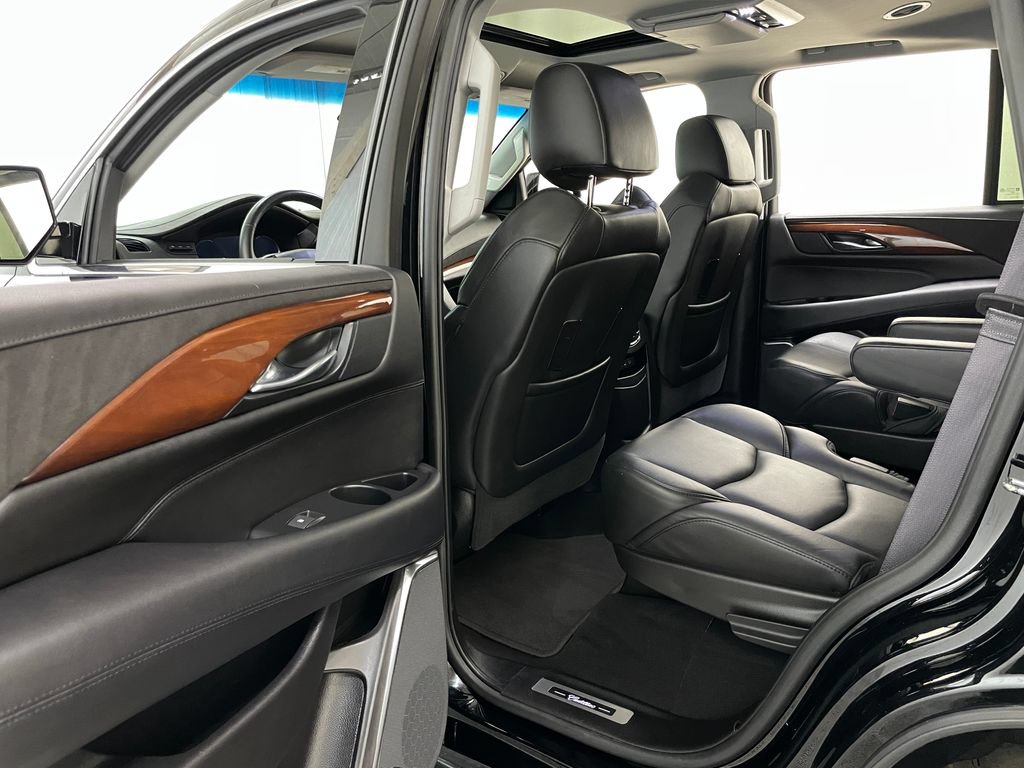 Used 2017 Cadillac Escalade Luxury AWD/4WD image 51