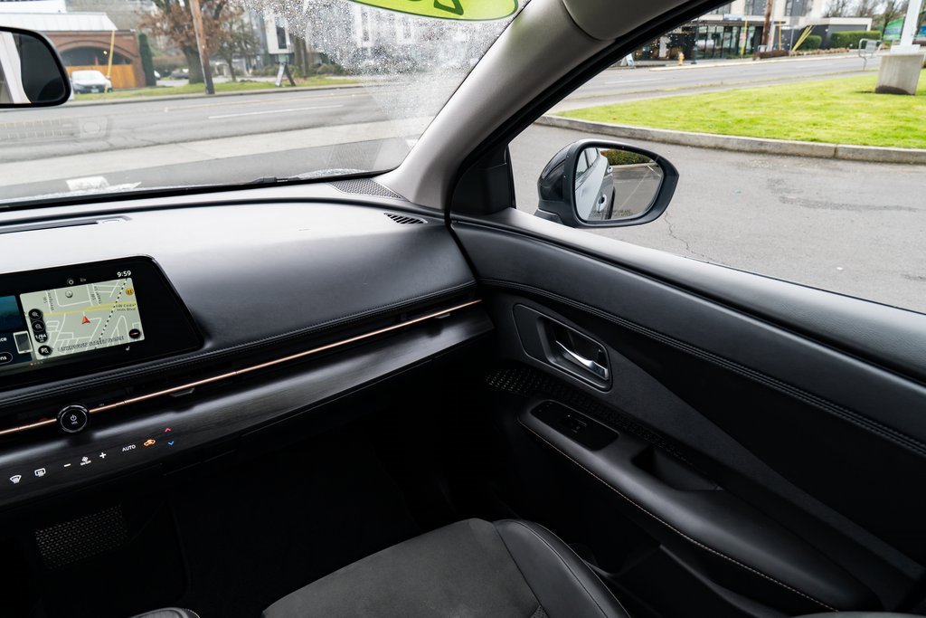 Certified 2024 Nissan Ariya AWD image 10