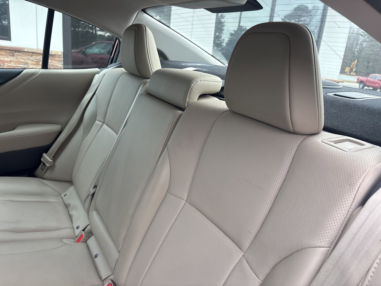 Used 2024 Subaru Legacy Limited image 5