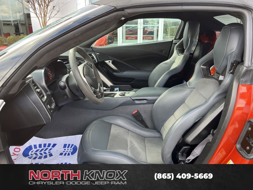 Used 2015 Chevrolet Corvette Z06 w/ 3LZ Preferred Equipment Group image 8