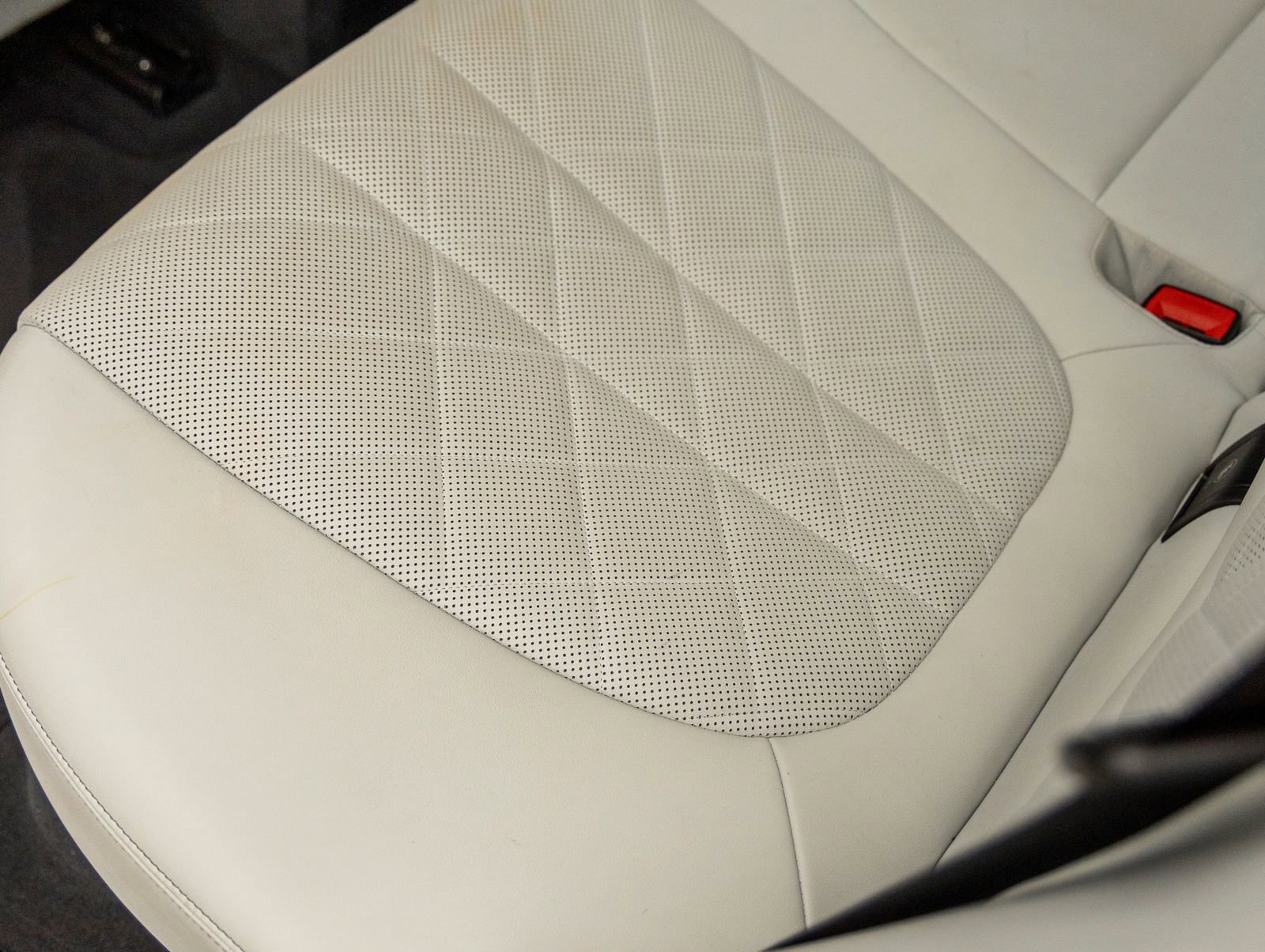 Used 2023 BMW X5 sDrive40i w/ M Sport Package image 32