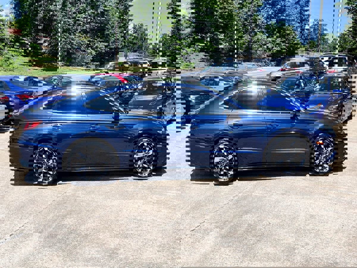 Used 2021 Hyundai Sonata SEL Plus w/ Tech Package image 4