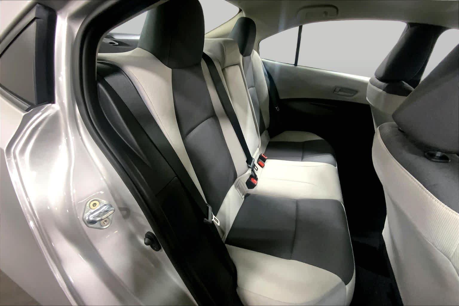 Used 2026 Toyota Corolla LE FWD image 20