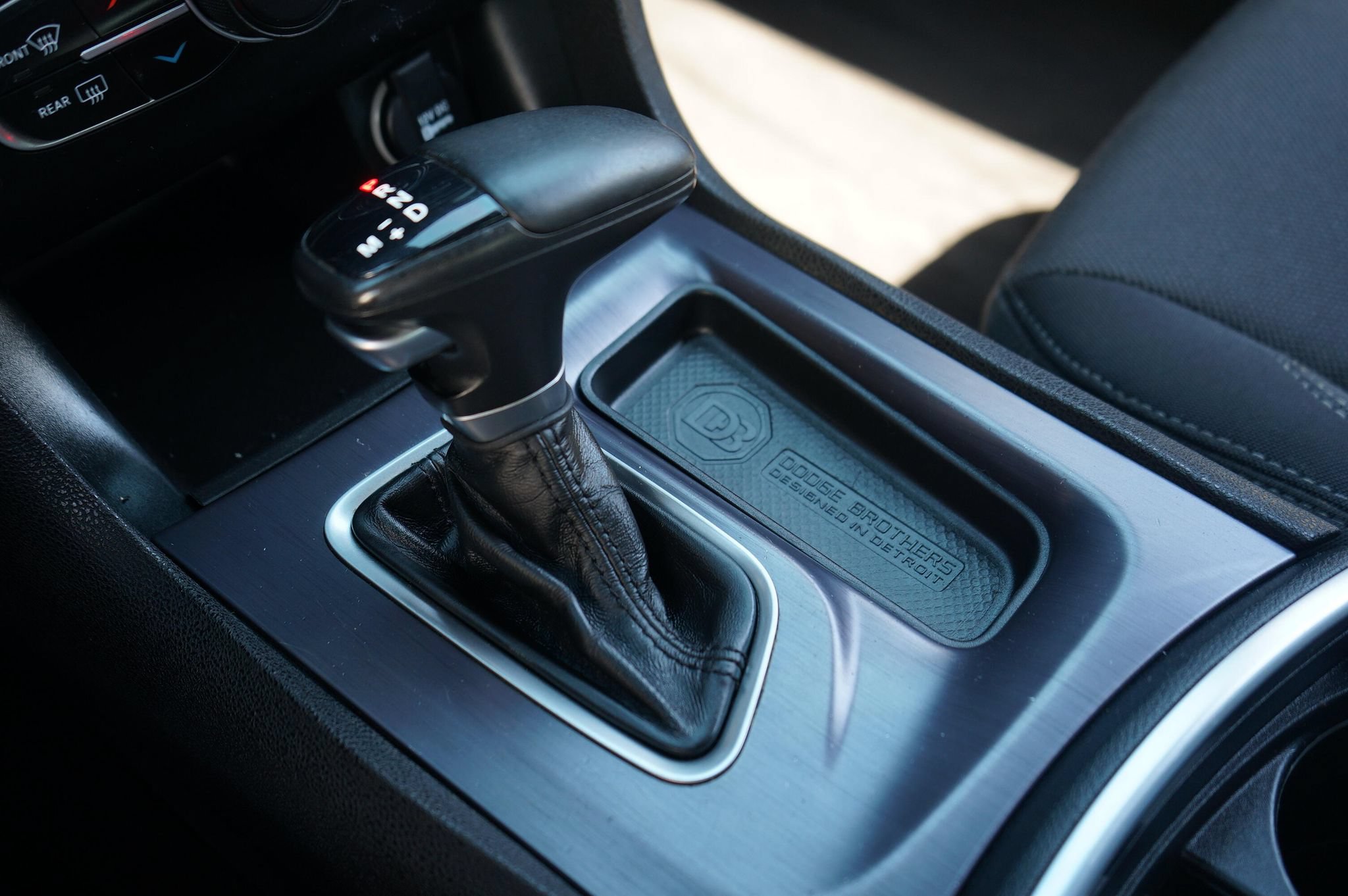 Used 2018 Dodge Charger SXT RWD image 18