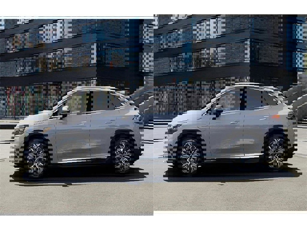 New 2025 Mercedes-Benz EQE 350+ 4MATIC SUV image 35