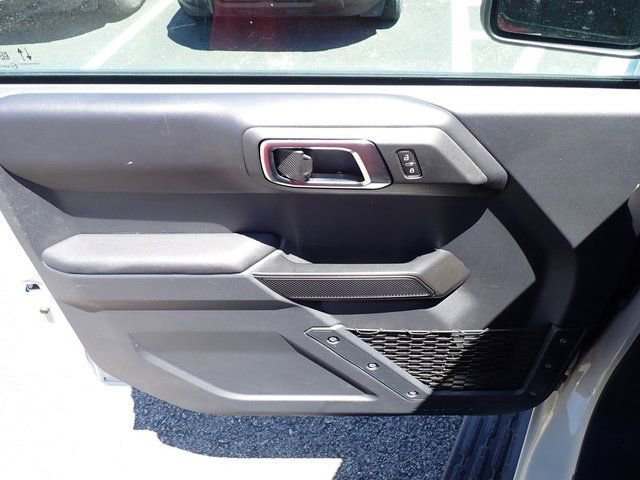 Used 2025 Ford Bronco Outer Banks AWD/4WD image 21
