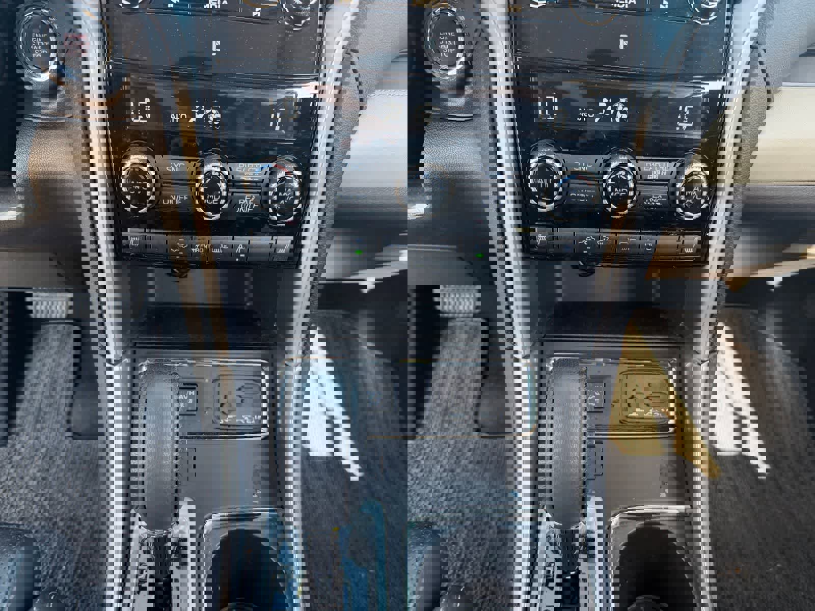 Used 2020 Subaru Ascent Limited w/ Technology Package image 15