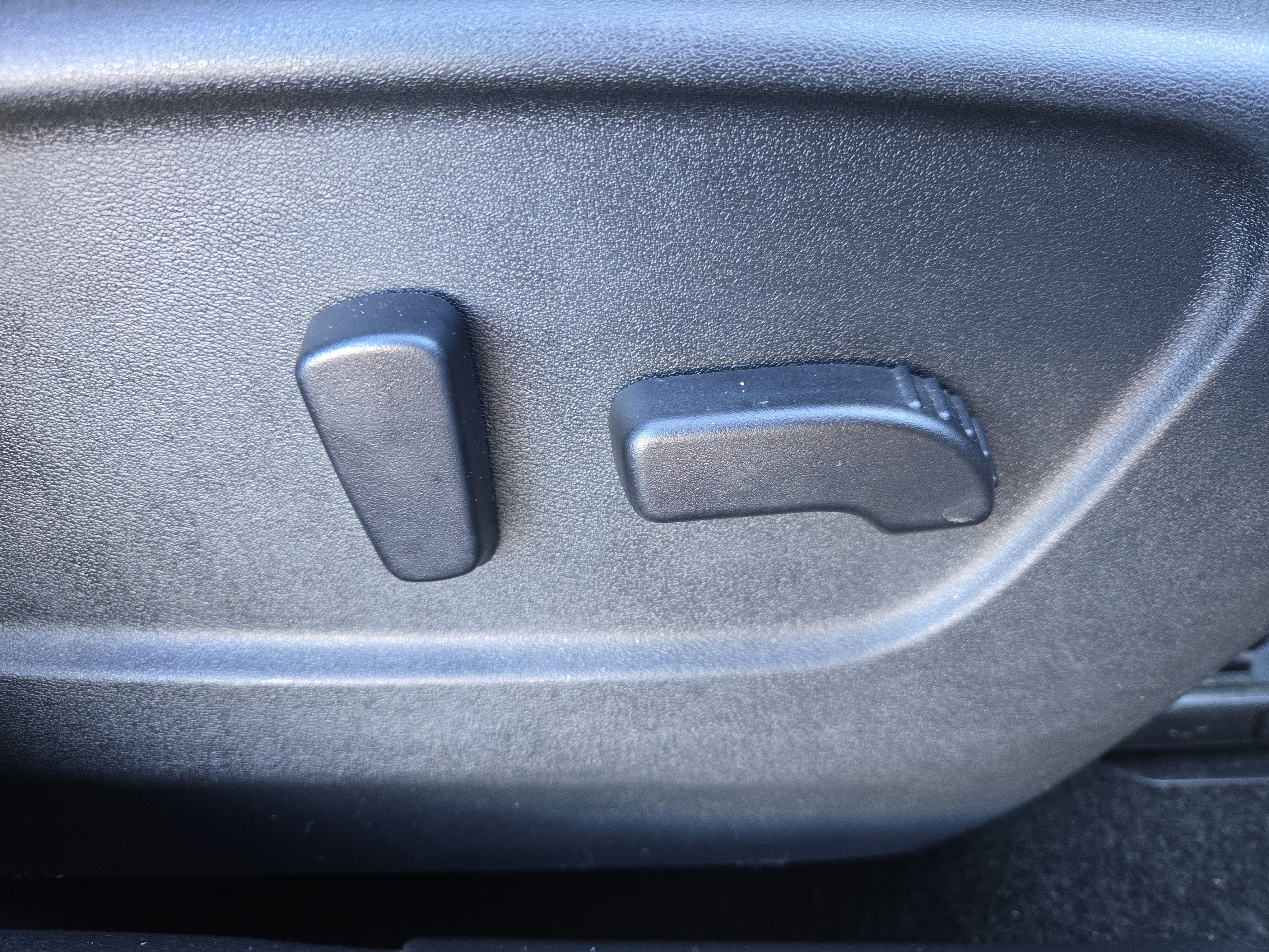 Used 2019 Nissan Rogue SL image 24