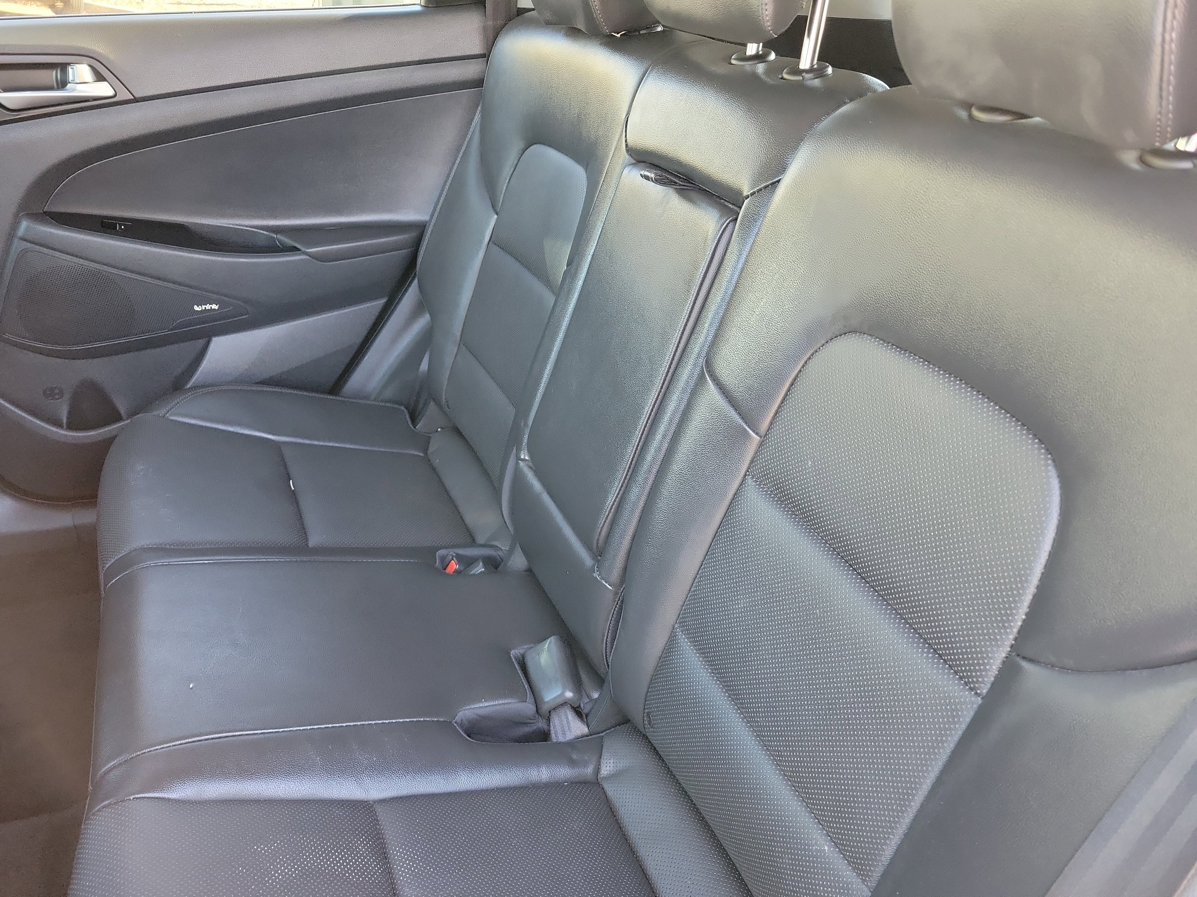 Used 2021 Hyundai Tucson Limited image 7