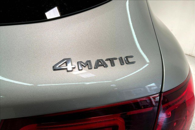 Used 2021 Mercedes-Benz GLC 300 4MATIC w/ Premium Package image 7