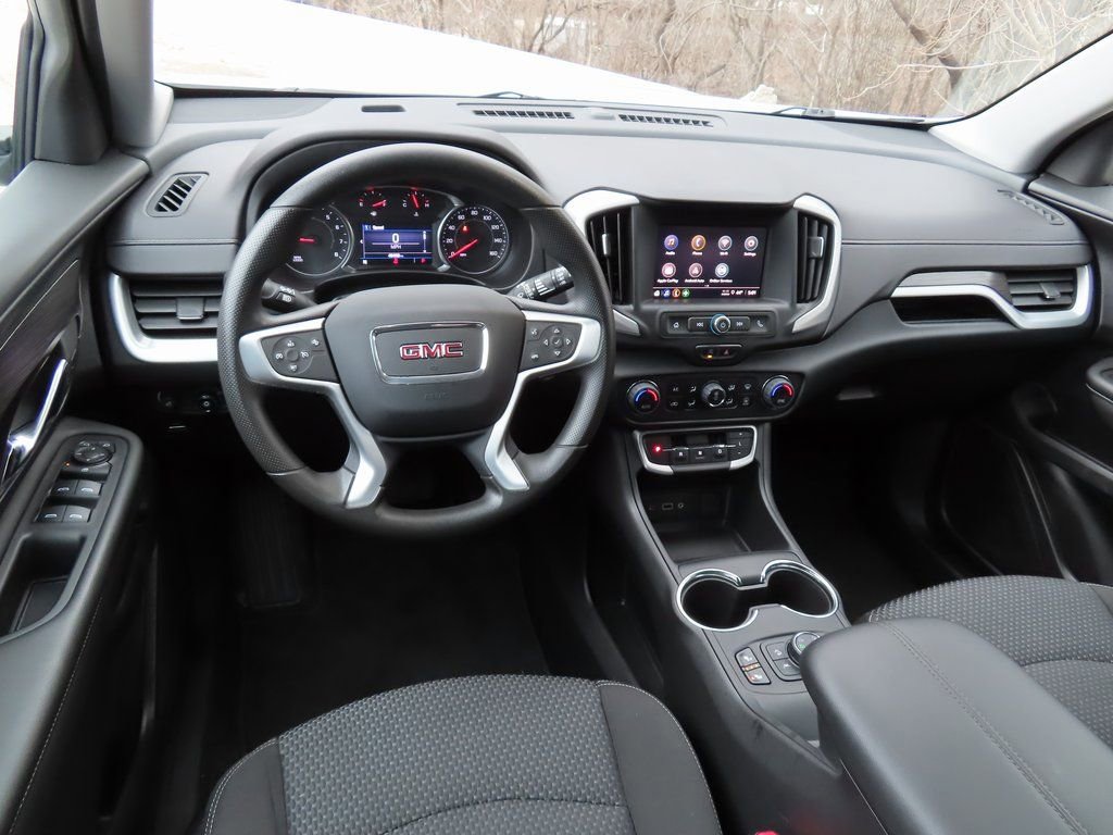 Certified 2023 GMC Terrain SLE w/ Driver Convenience Package image 4