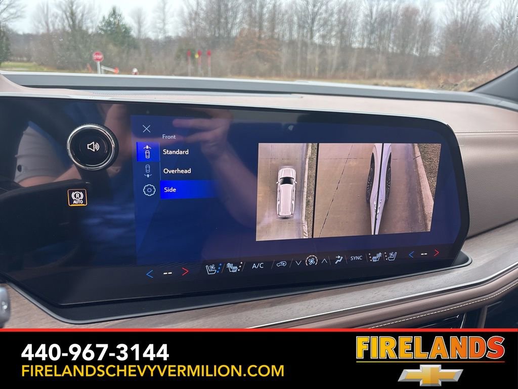 New 2026 Chevrolet Suburban High Country image 33