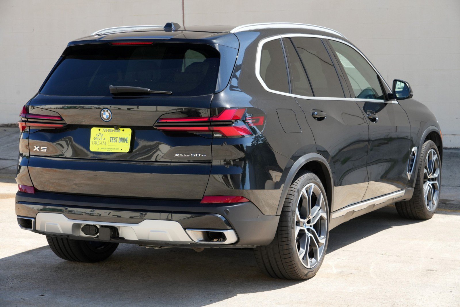 Used 2024 BMW X5 xDrive50e w/ Premium Package AWD/4WD image 59