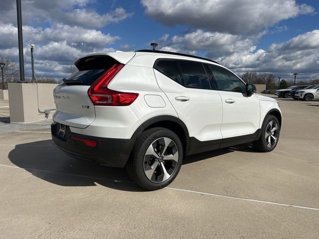 New 2026 Volvo XC40 B5 Plus w/ Protection Package Premier image 7