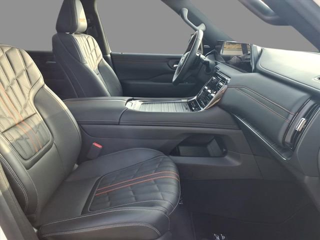 Certified 2025 Nissan Armada PRO-4X w/ Pro-4X Premium Package image 13