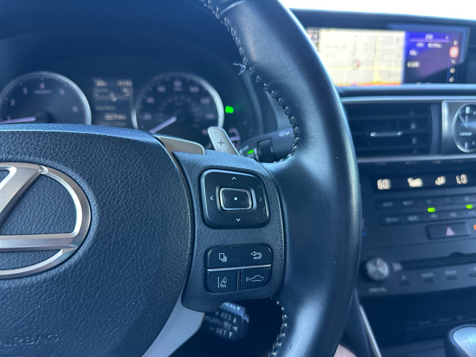 Used 2020 Lexus IS 300 w/ Navigation Package RWD image 21