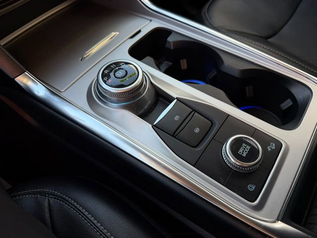 Used 2021 Ford Explorer Limited w/ Hybrid Equipment Group 310A AWD/4WD image 35