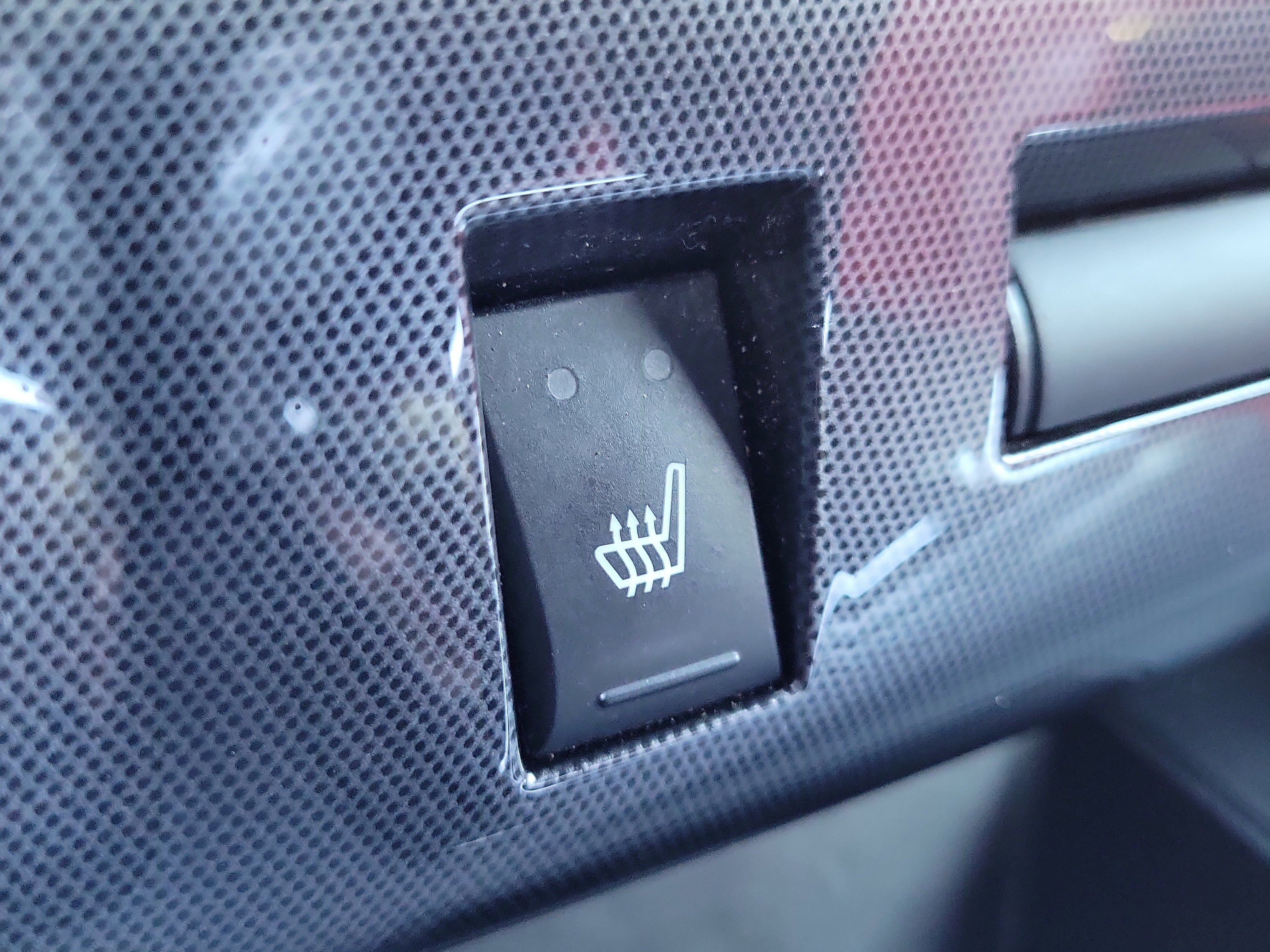 Used 2012 Dodge Challenger Rallye Redline image 27