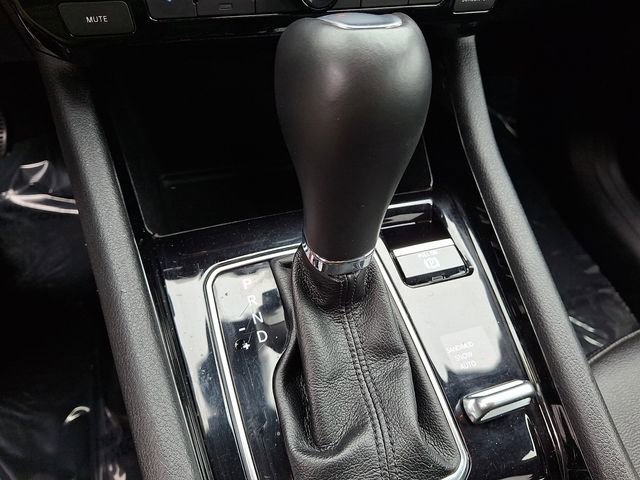 Used 2024 Jeep Compass Limited image 14