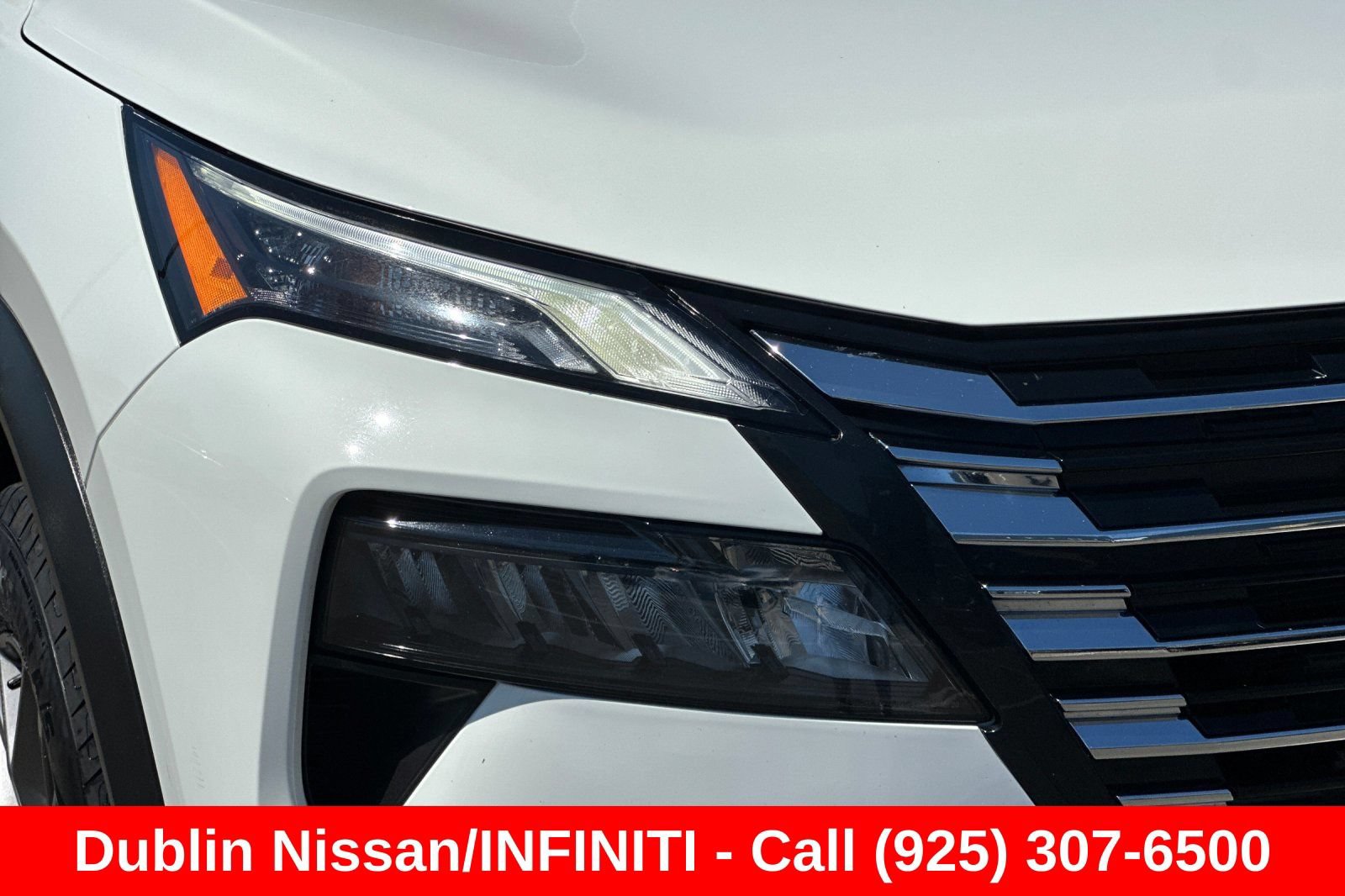 Used 2024 Nissan Rogue S FWD image 44