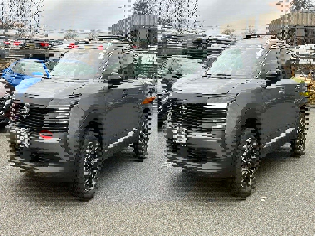 New 2026 Nissan Kicks SV w/ Charging Package image 2