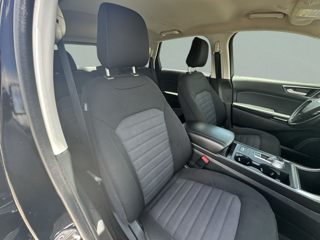 Used 2024 Ford Edge SE w/ Black Appearance Package AWD/4WD image 38