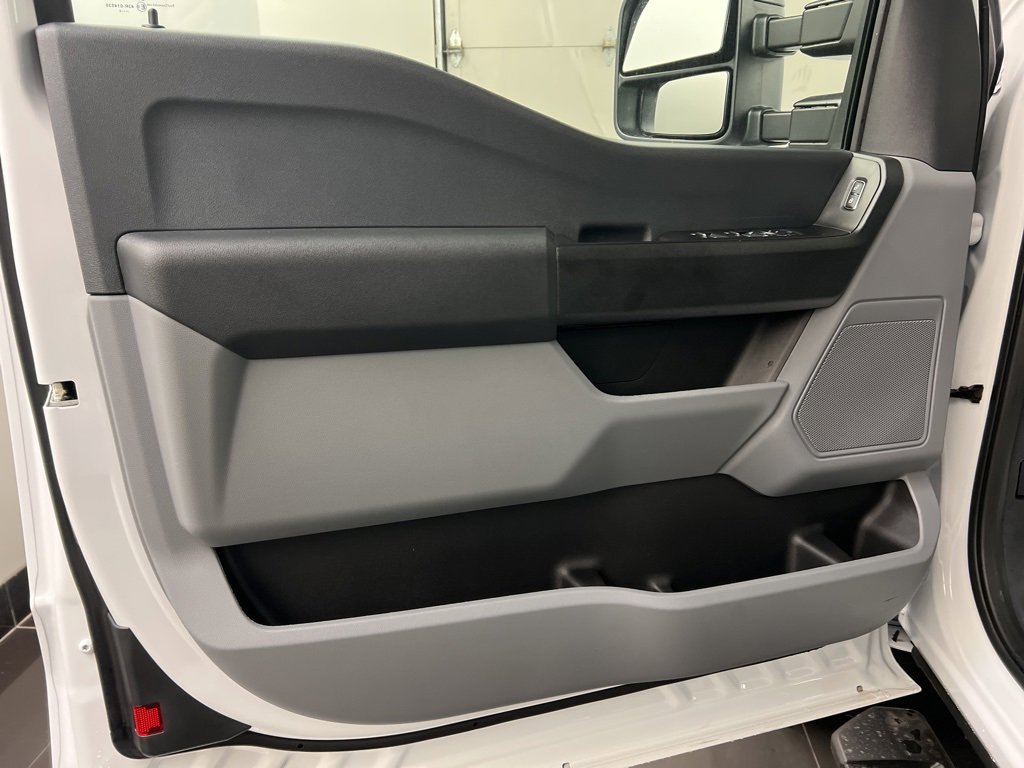 New 2025 Ford F250 XLT w/ Snow Plow Prep Package image 22