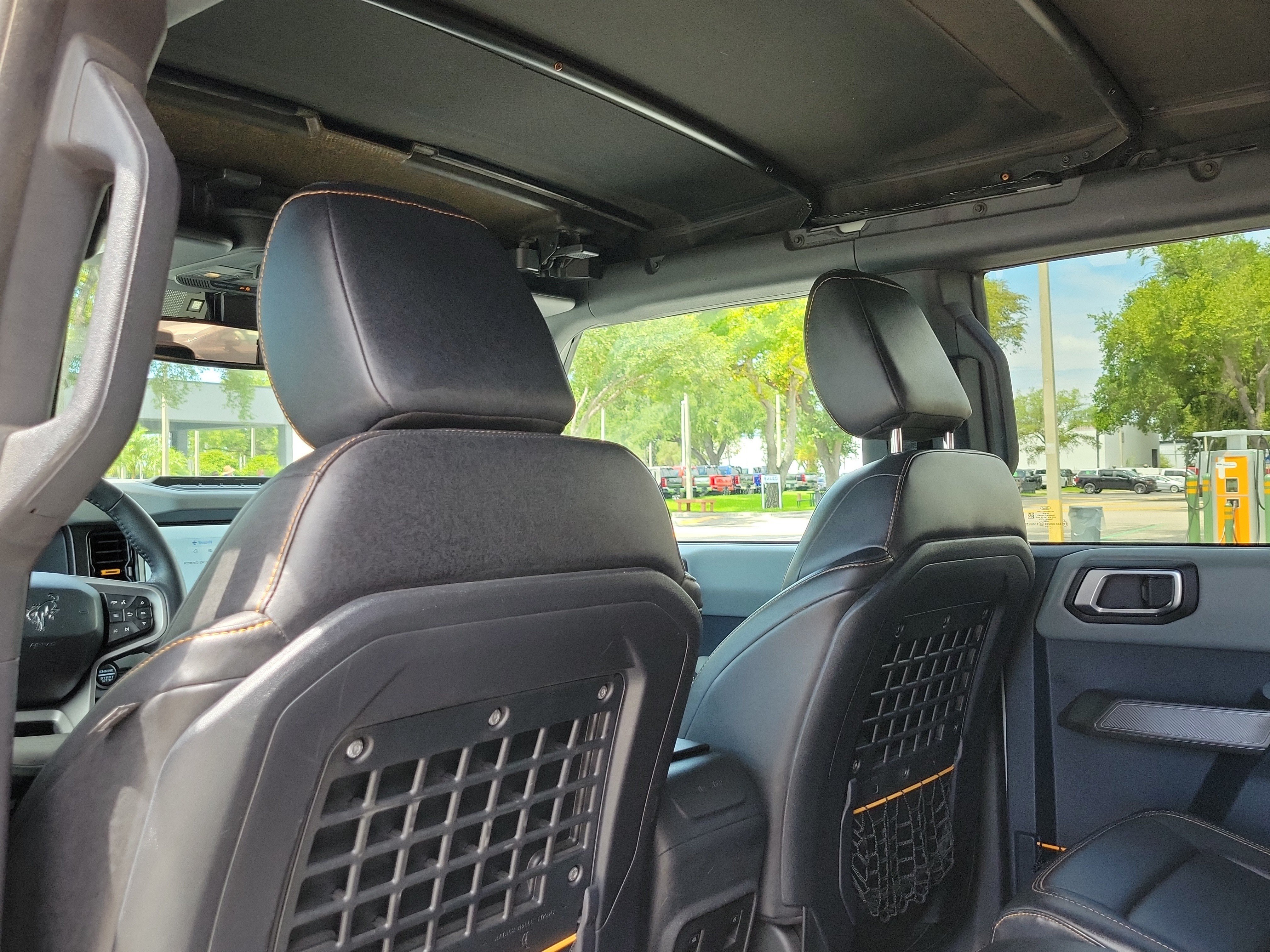 Used 2023 Ford Bronco Badlands AWD/4WD image 13