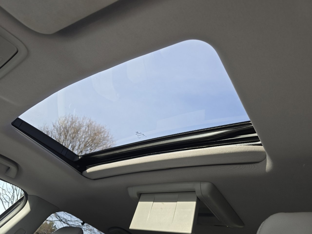 Used 2018 Honda Pilot Touring image 4