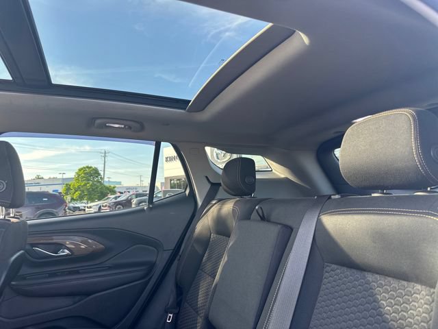 Used 2018 GMC Terrain SLE w/ Driver Convenience Package AWD/4WD image 21