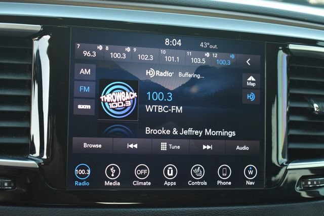 Used 2018 Chrysler Pacifica Touring-L Plus FWD image 31