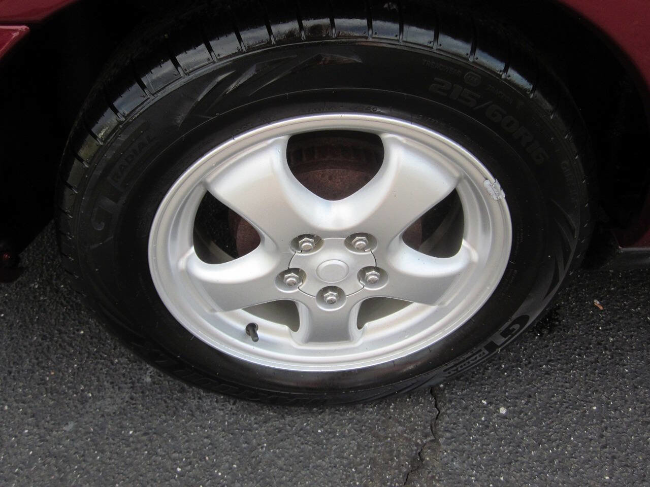 Used 2005 Ford Taurus SE FWD image 16