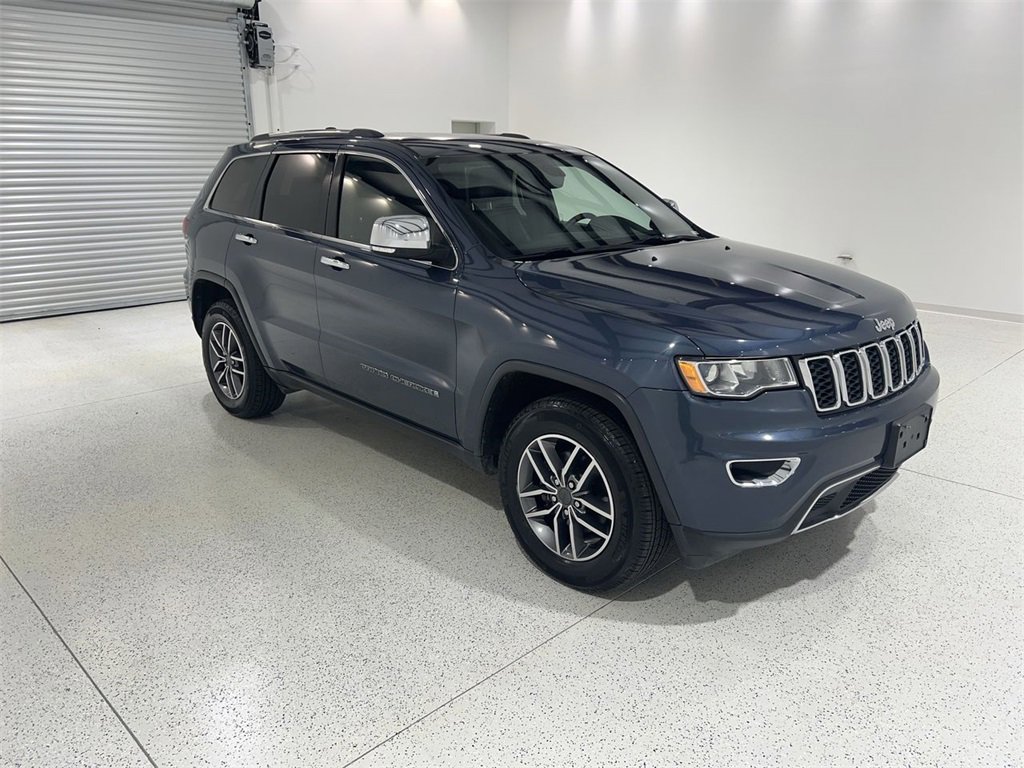 Used 2020 Jeep Grand Cherokee Limited w/ Luxury Group II image 2