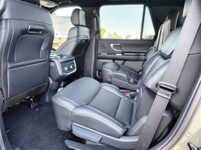 New 2025 Ford Expedition Platinum w/ Stealth Performance Package image 17