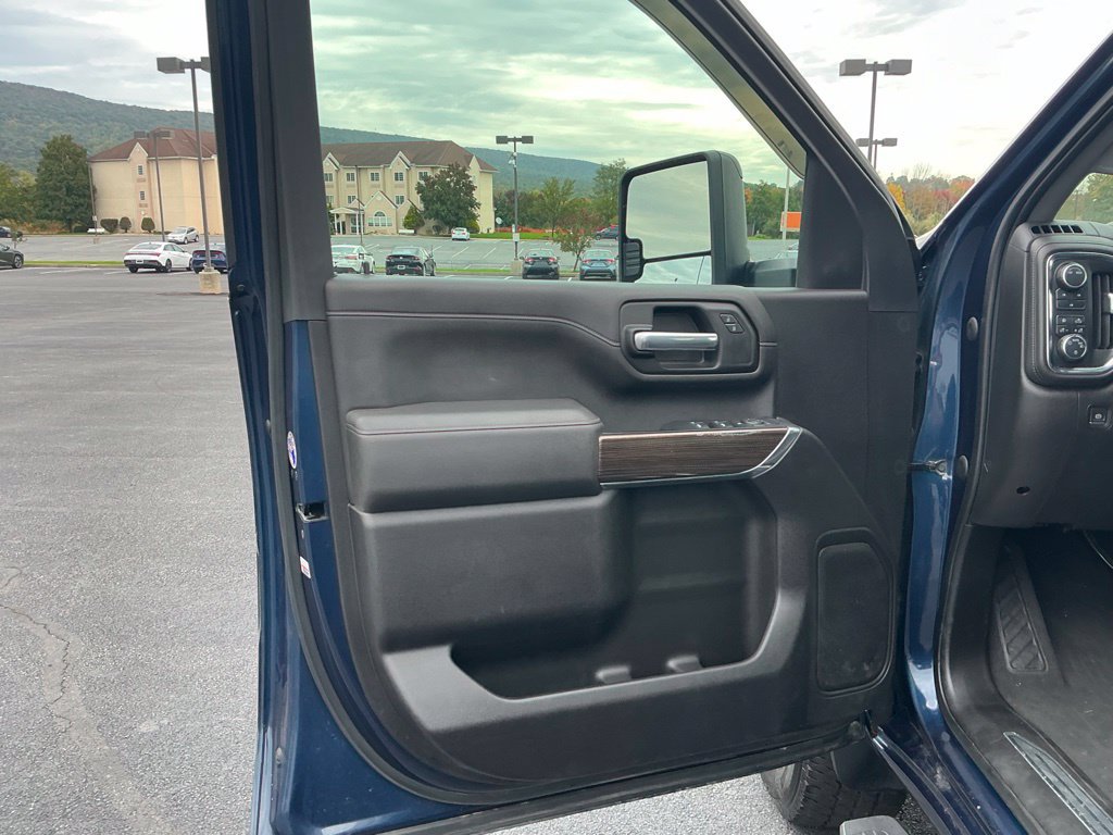 Used 2022 Chevrolet Silverado 2500 LT w/ Convenience Package AWD/4WD image 14